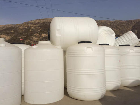 圆形成县塑料大桶