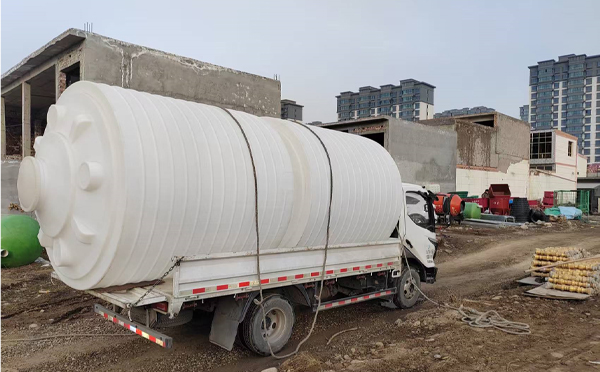 PE成县塑料大桶运输中