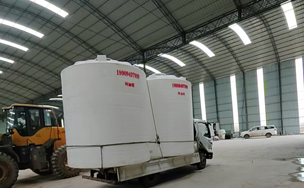 特加厚成县塑料大桶装车运输交付实录