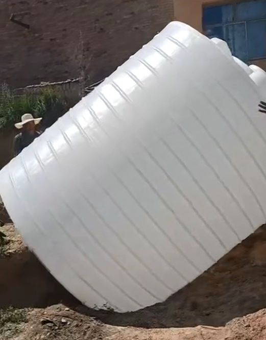 PE成县塑料大桶批量交付案例：满足多行业储运需求的可靠容器方案